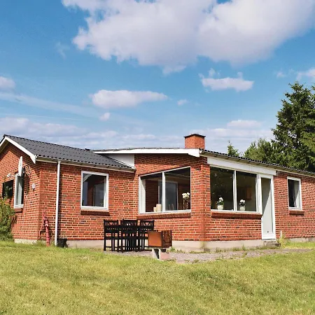 Σπίτι διακοπών Four-bedroom Holiday In *